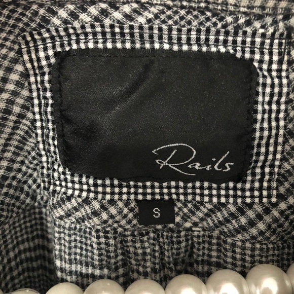 Rails Grey Plaid Flannel Button Down Size Small - Picture 2 of 4